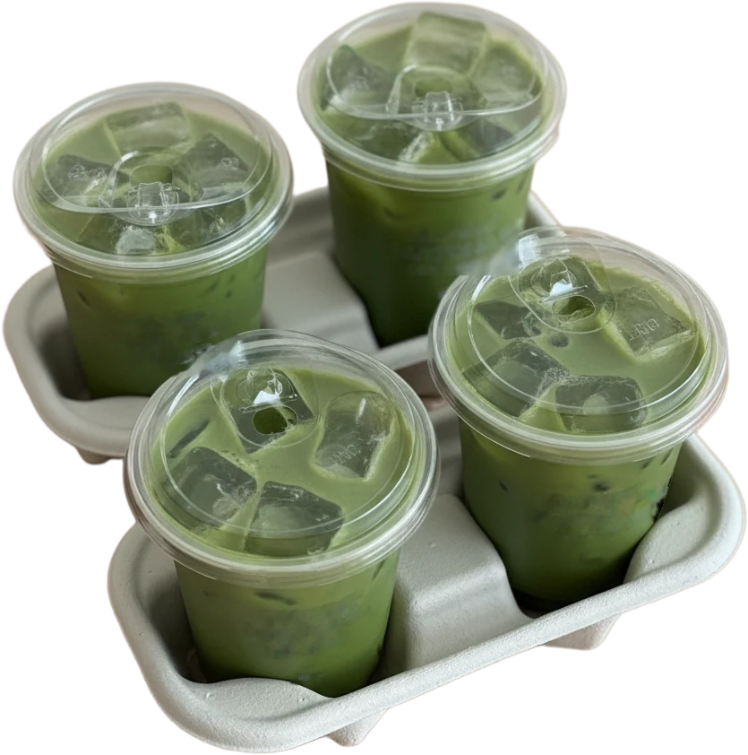 Vier Iced Matcha im Becherhalter